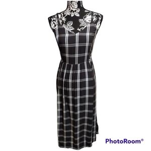 Old Navy Plaid Adjustable Strap Sundress